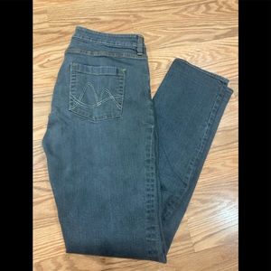 New York & Company curvy skinny jeans size 6